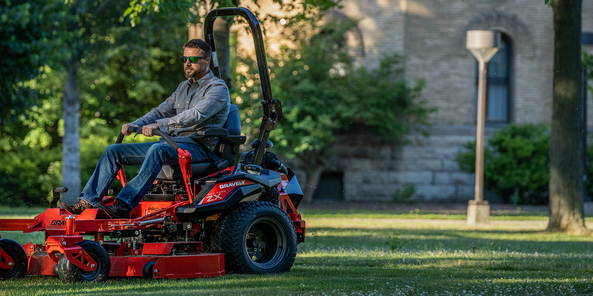 The Mexican Lawnmowers: a Green Lawn Care in 2023